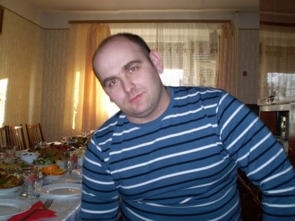 В 20 лет я прекрасно готовил, но перестал после одной фразы жены. Теперь мне лень сварить даже пельмени