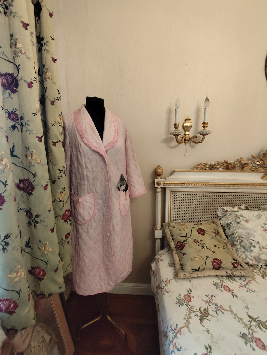 Халат Раисы Захаровны ;)