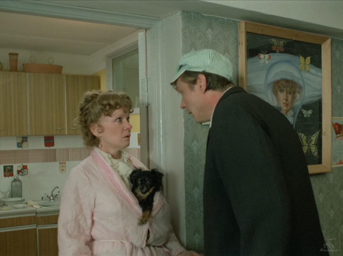 Кадр из фильма "Любовь и голуби"