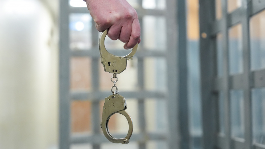    Фото: ИЗВЕСТИЯ/Эдуард Корниенко; Telegram/Следком/sledcom_press; 5-tv.ru