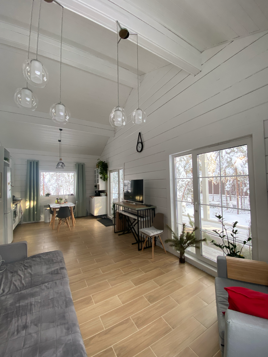 Вы думаете, легко вот всё это мыть? :)