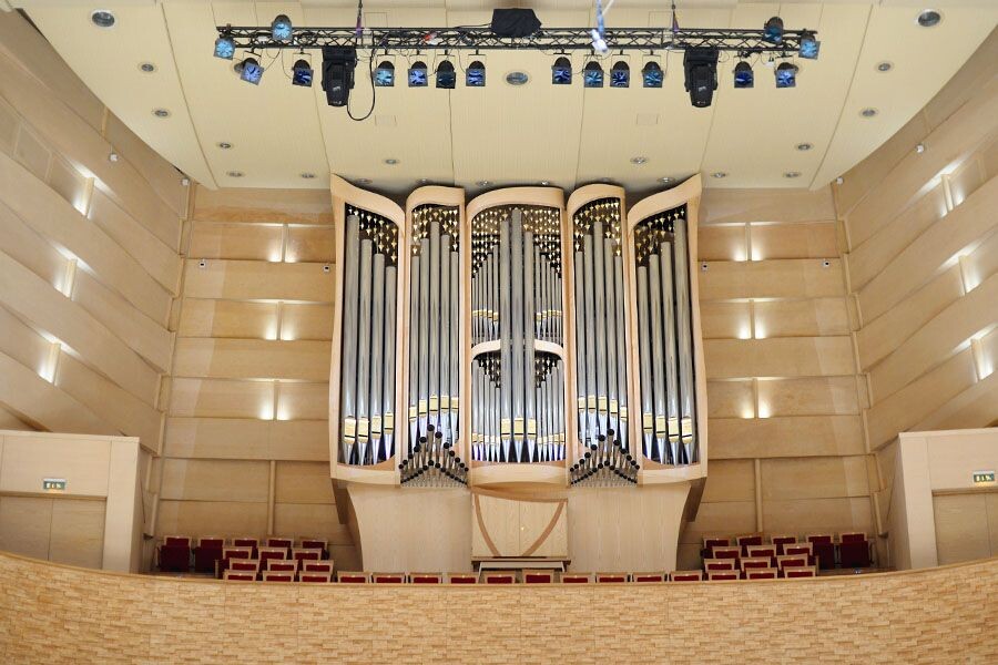 Фото с mariinsky.ru