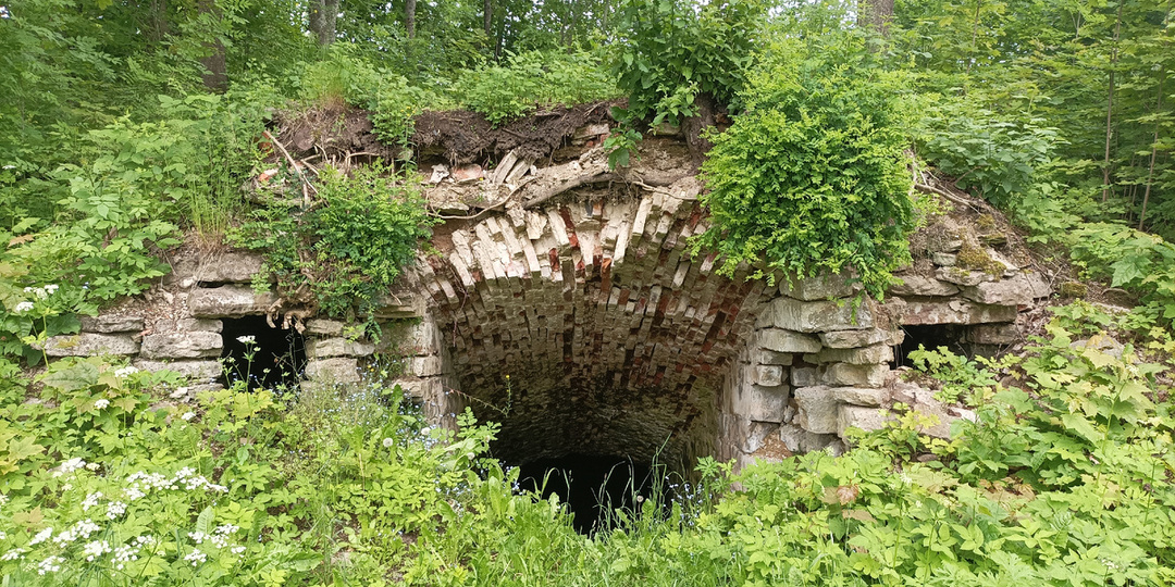 Велосипедный маршрут «Веймарн-Копанскоеозеро-Сосновый Бор». Усадьба Альбрехтов и Никольская церковь в Котлах.Экотропа «Берег Копорской губы»