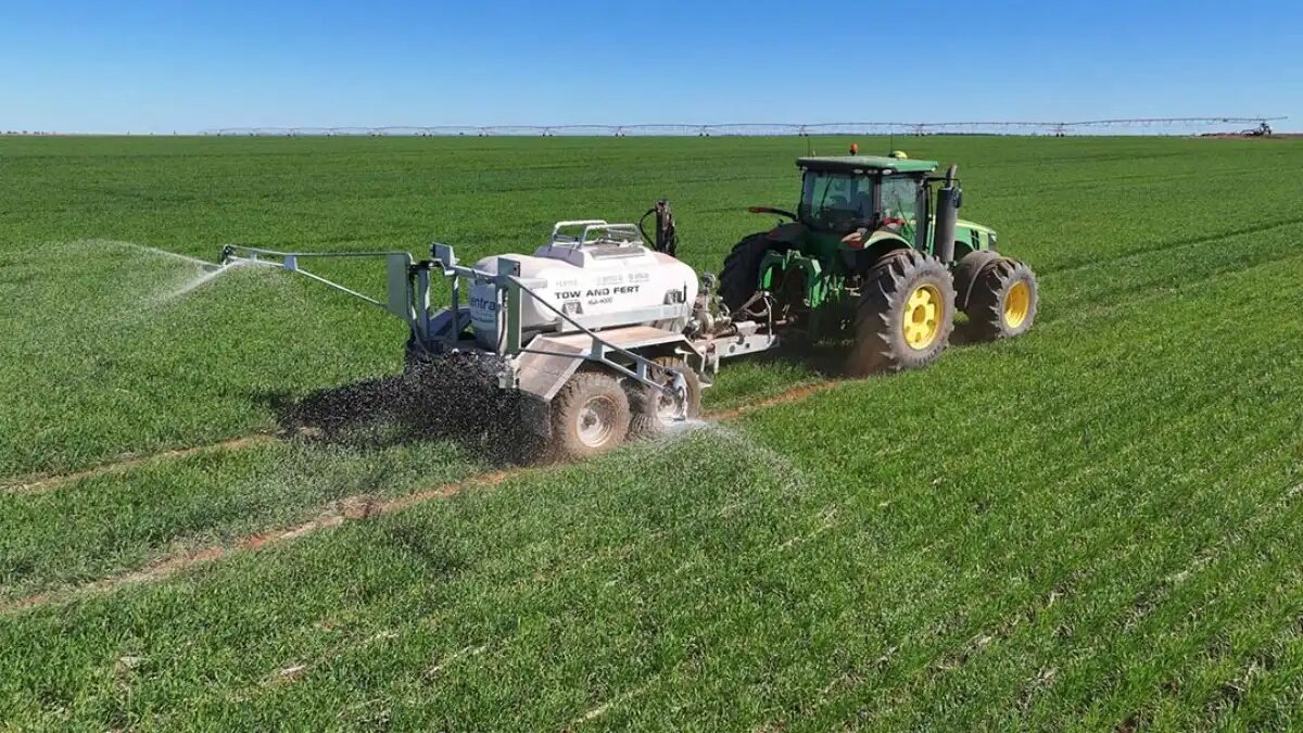 Фото:futurefarming.com
С первой половины декабря цена на карбамид в США выросла примерно на 100 долларов за тонну