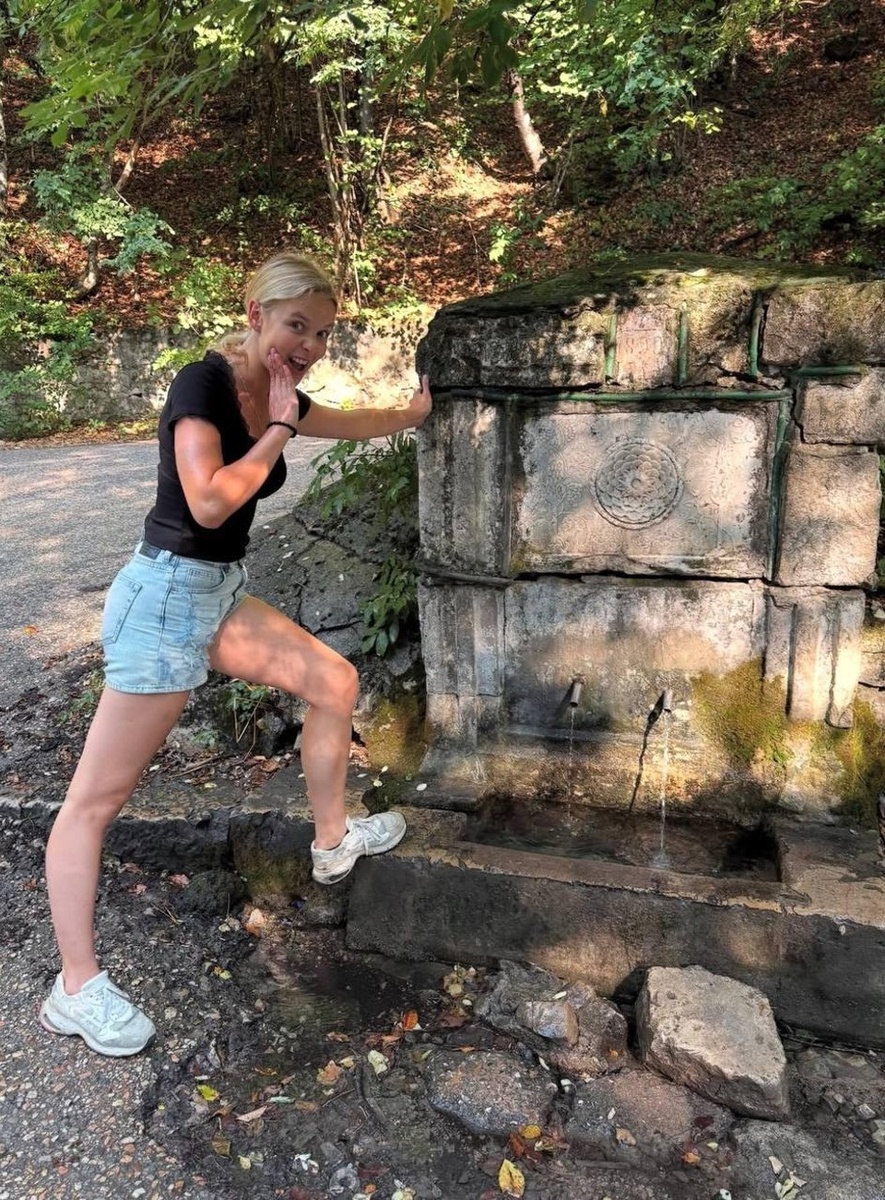    Новая жена на 27 лет младше 48-летнего актера Личная страница героя публикации в соцсети