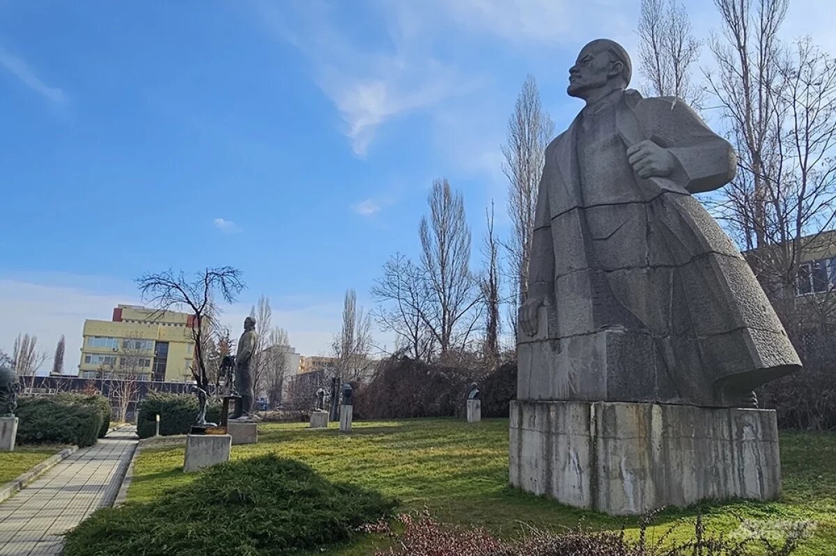    В 1991 году в Софии флегматично смотрели на финал Советского Союза — мол, устали от социализма.