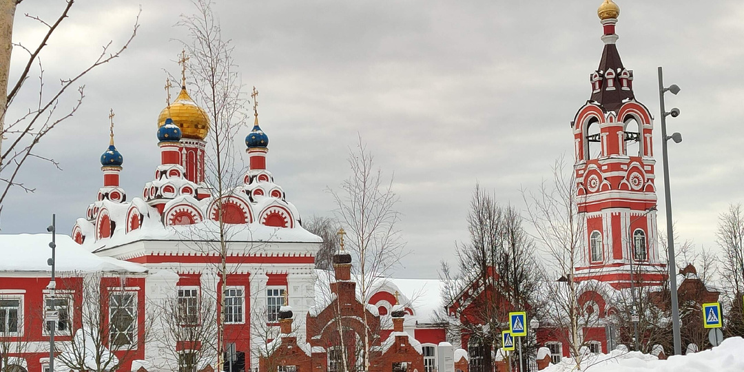 Как мы в Талдоме вокруг Соборной площади гуляли