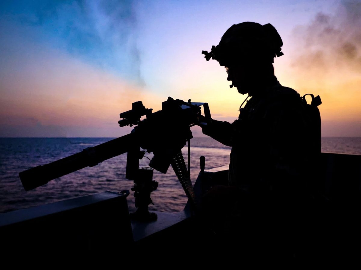     В Эстонии размещены порядка 900 военнослужащих королевства в рамках миссии НАТО по сдерживанию РФ