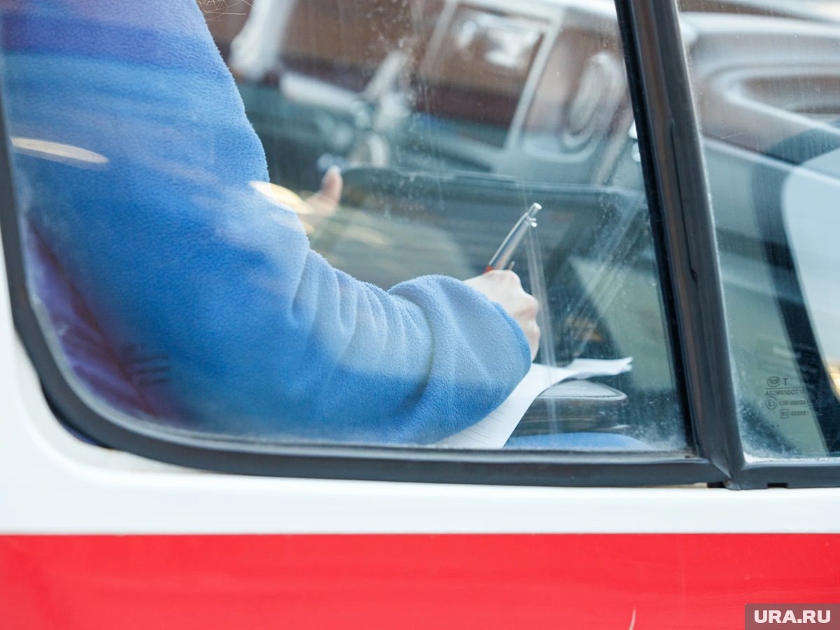     Сербского министра Дачича госпитализировали и подключили к аппаратам жизнеобеспечения