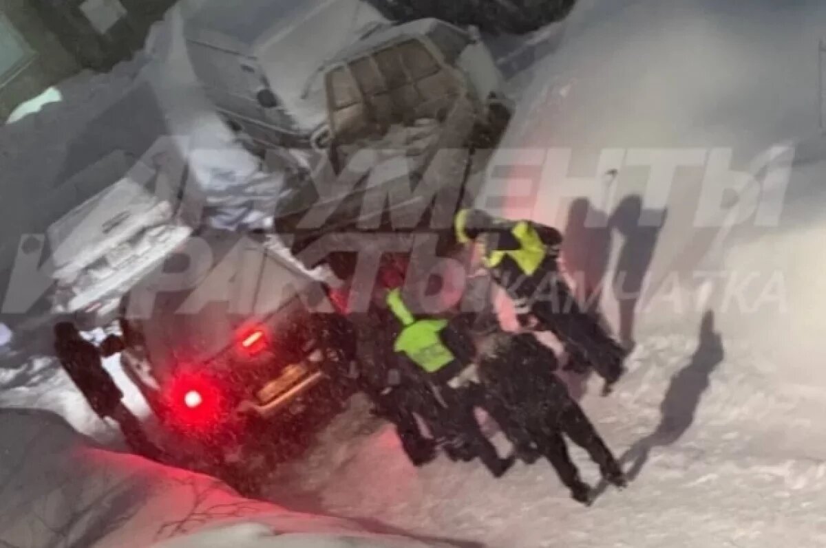    Мэр Петропавловска обещал помочь семье с погибшим из-за гололеда ребенком