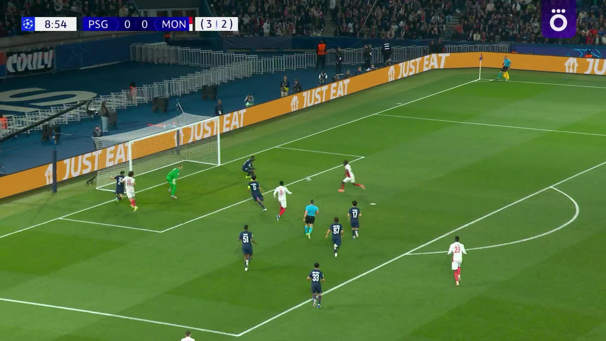     Кадр из трансляции Окко