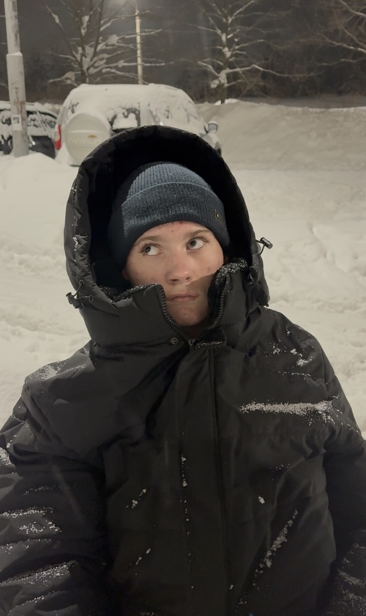 Игорек на прогулке