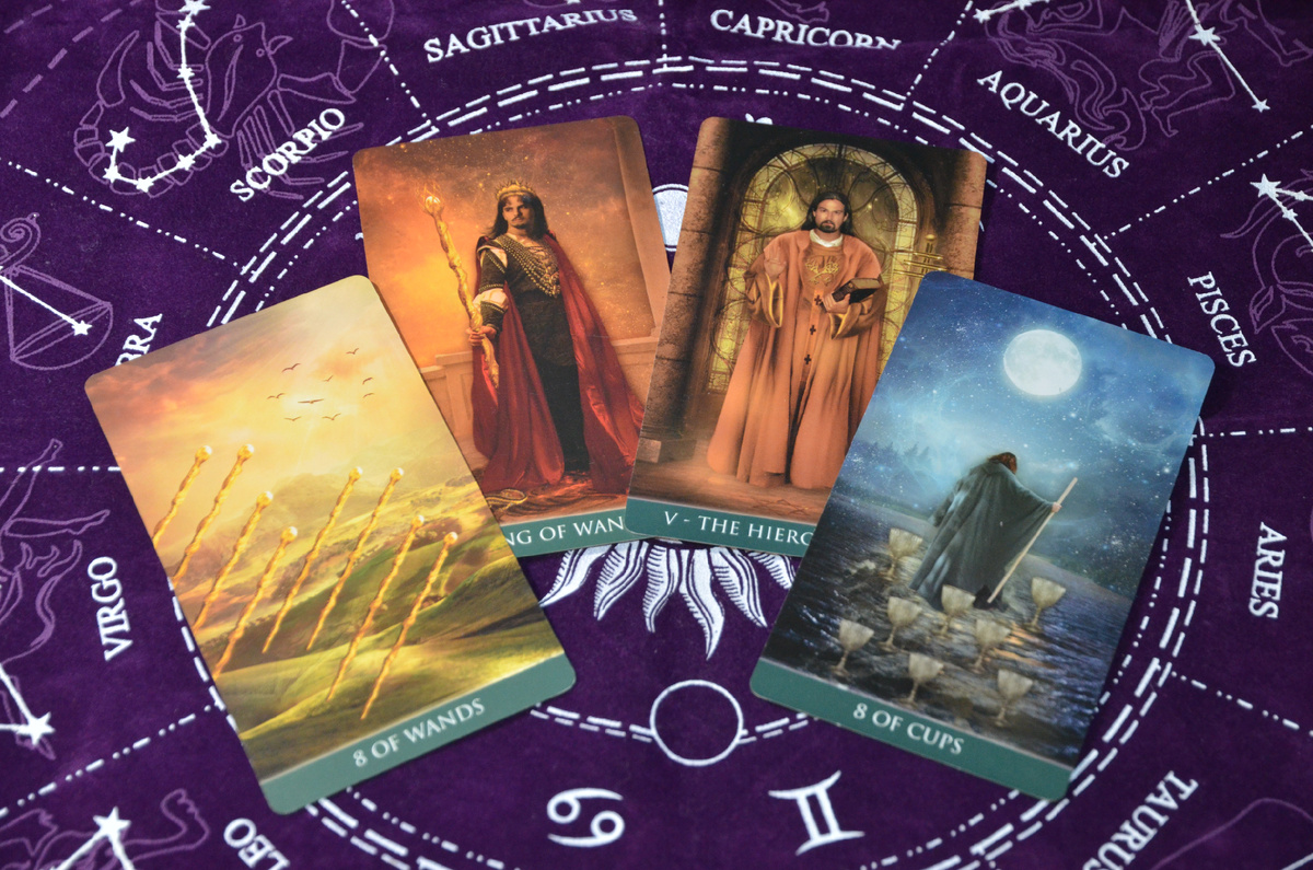 Магия и Таро простыми словами. Таро расклад: Рушатся отношения – есть ли выход?