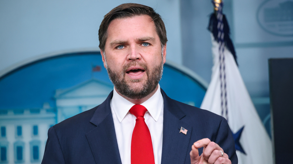 Вэнс: власти США не считают инцидент с катером у Кубы вызывающим опасения