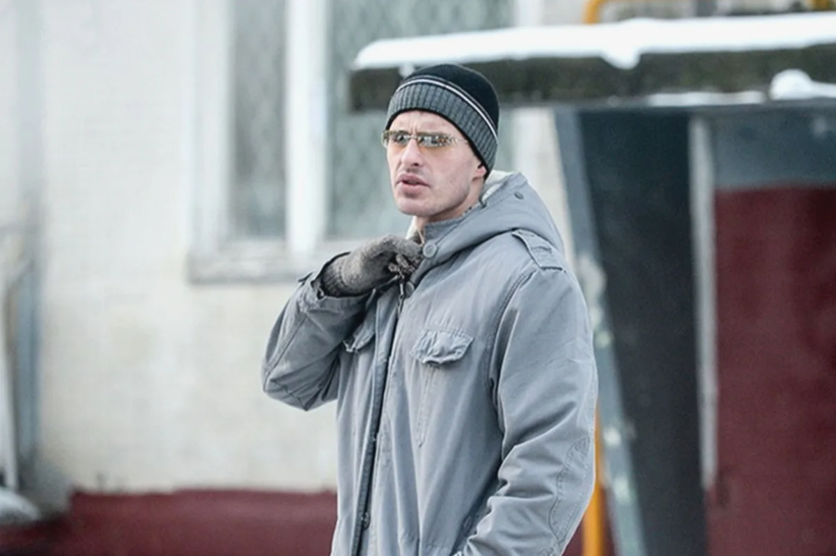 Примерно в начале 2020-х в Сети появилось тревожное видео: очень сильно социально опустившийся Василий, "блёклый" и "серый".