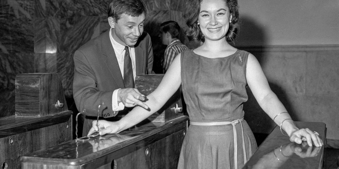 Прогулка по Москве 1963 года. 14 снимков столицы начала 60-х