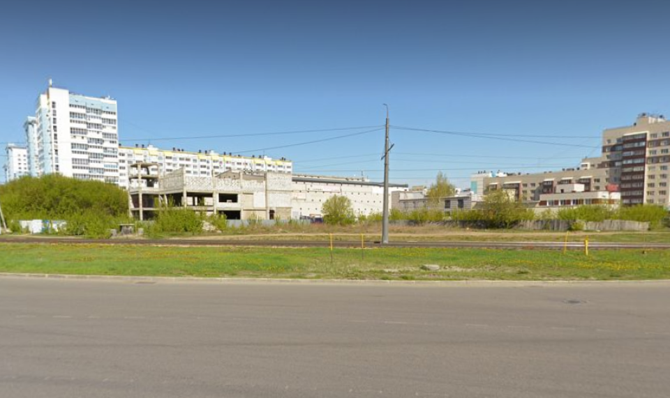    Долгострой наул. Власихинской, 150б. Источник: 2ГИС