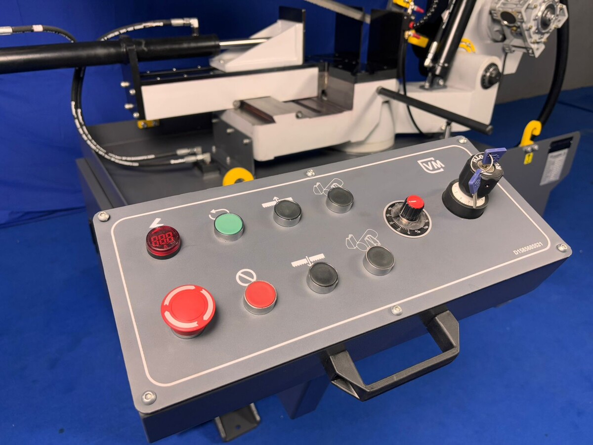 пульт управления ленточнопильного станка MiterSaw 3045DS