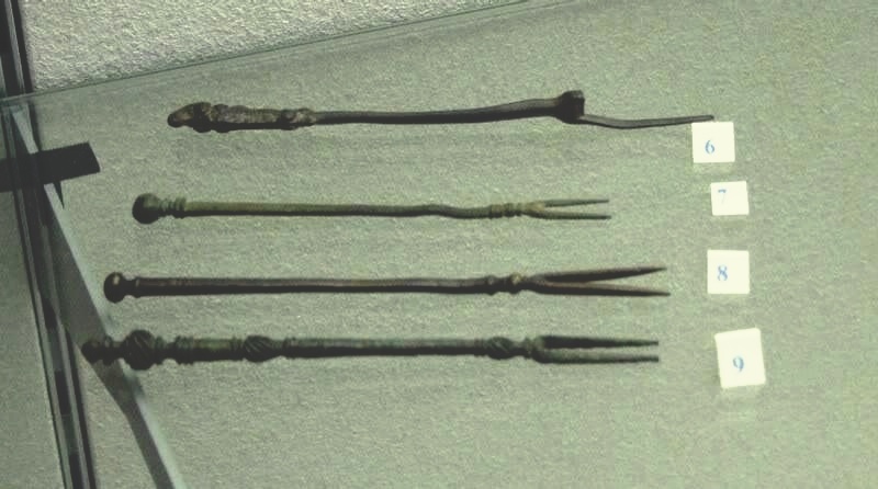 Римские бронзовые вилки из Портогруаро, вблизи Венеции