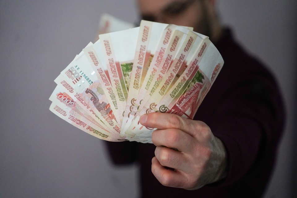    В РФ начнут по-новому высчитывать размер алиментов, они должны стат больше. Светлана МАКОВЕЕВА