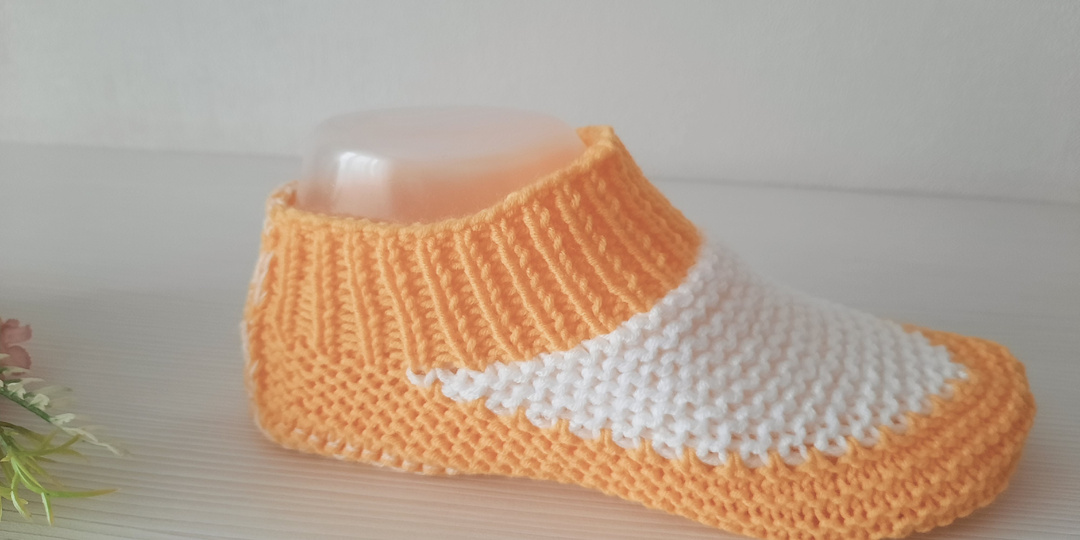 Следки разные на любой вкус и цвет удобные и комфортные.