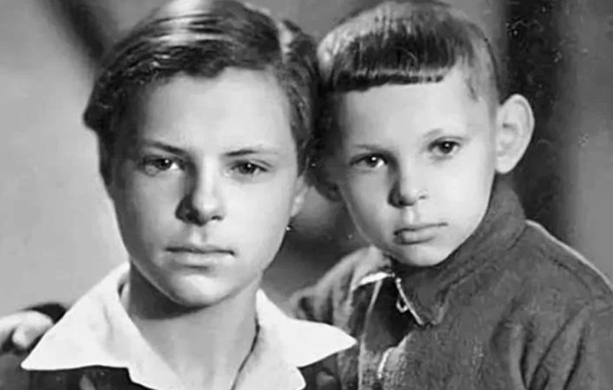 Леонид Харитонов и его брат Витя