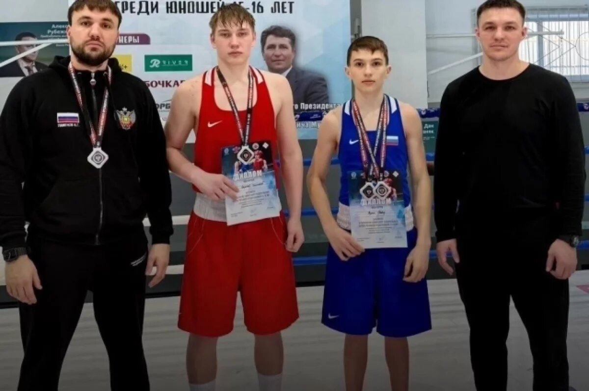    Томичи взяли медали на первенстве Сибири по боксу