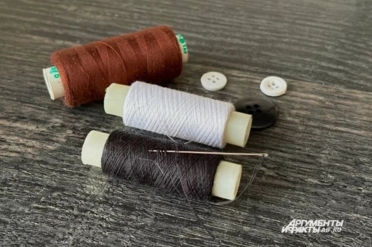    В Кемерове Губернаторская женская гимназия задолжала почти млн за форму