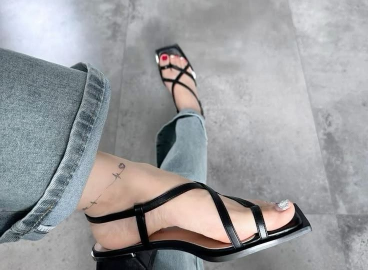 10 вещей, которые недавно считались антитрендом — а сейчас на каждой моднице в 2026