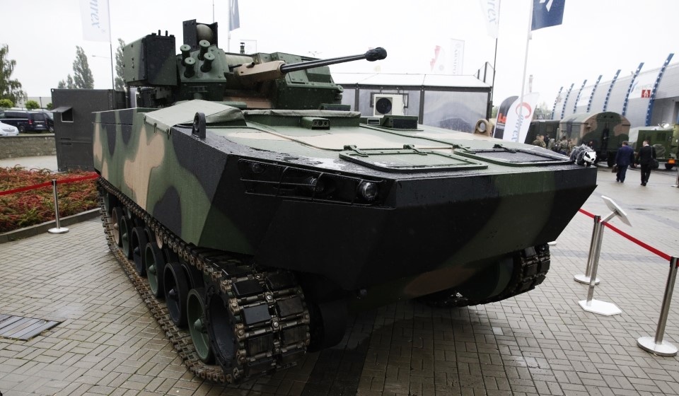 Макетный образец BORSUK на выставке MSPO 2017.