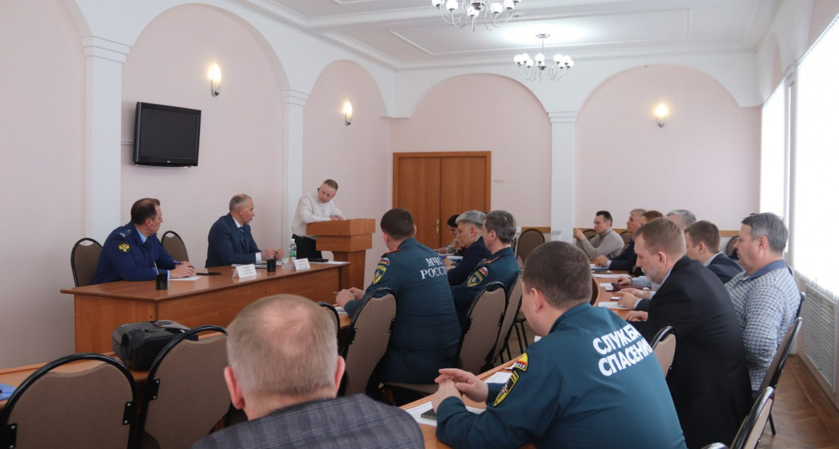    Фото администрации города