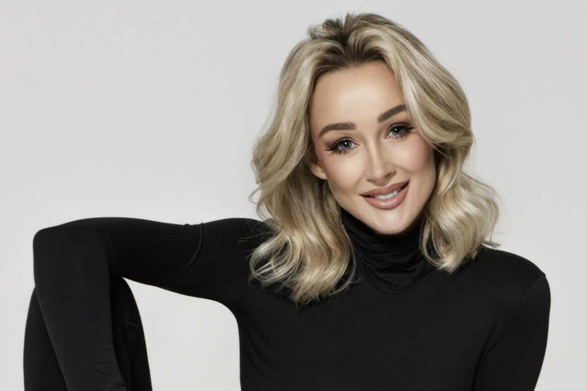 Я скажу честно, что в начале Третьего сезона Оксана меня тоже чуть-чуть раздражала своими бесконечными выкриками.