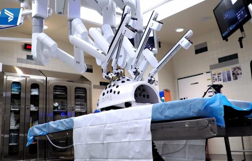    Точность впечатляет. В России появился полностью отечественный робот-хирург