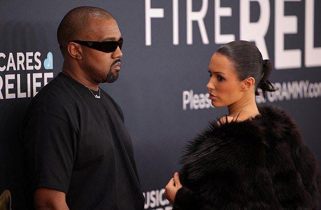    Канье Уэст и Бьянка Цензори женились в декабре 2022 годаСоцсети