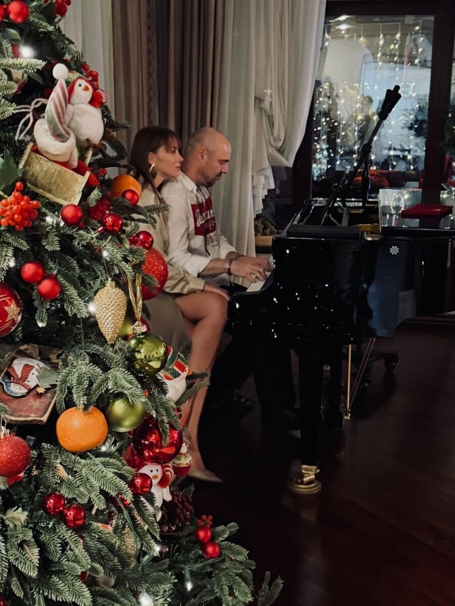    Полина Диброва и Роман Товстик. Источник: t.me/dibrovapolina