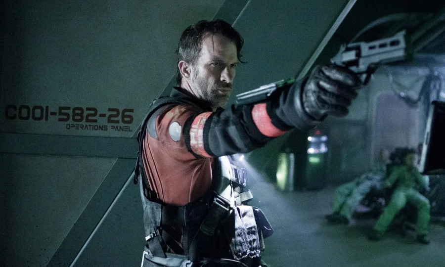 10 фантастических сериалов на основании книг