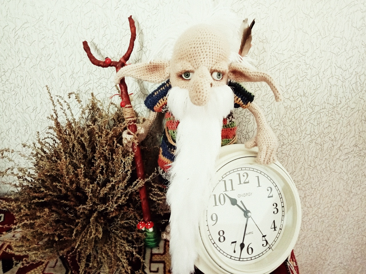 А часики то тикают.... Личное фото.