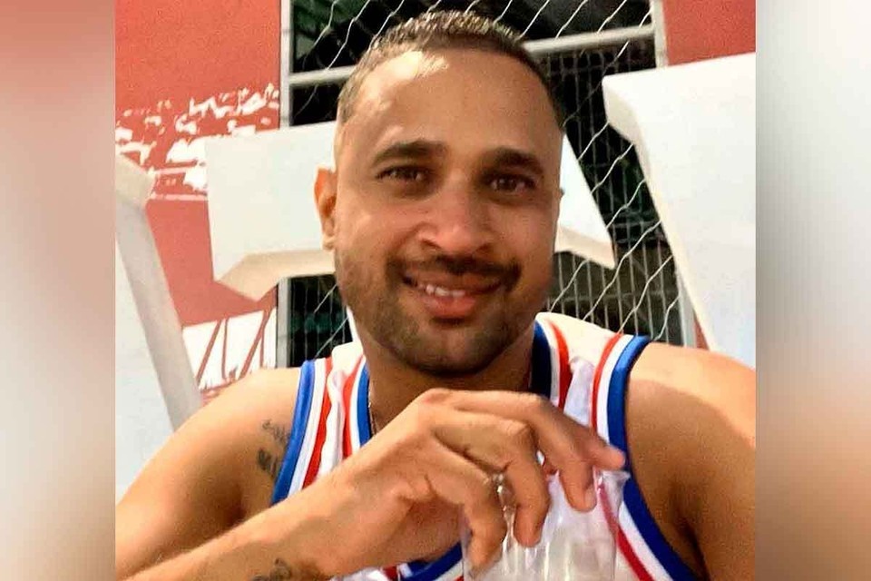    Актёра расстреляли во дворе дома на глазах детей: преступников поймать так и не удалось социальные сети