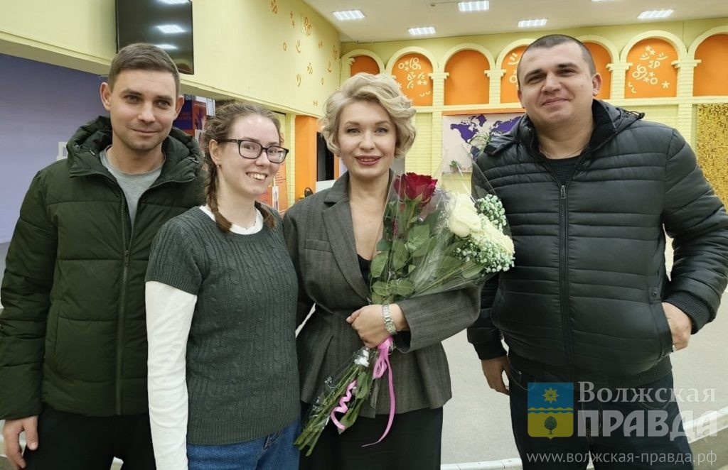     Жителям Волжского рассказали, когда покажут фильм «Блогерши»
