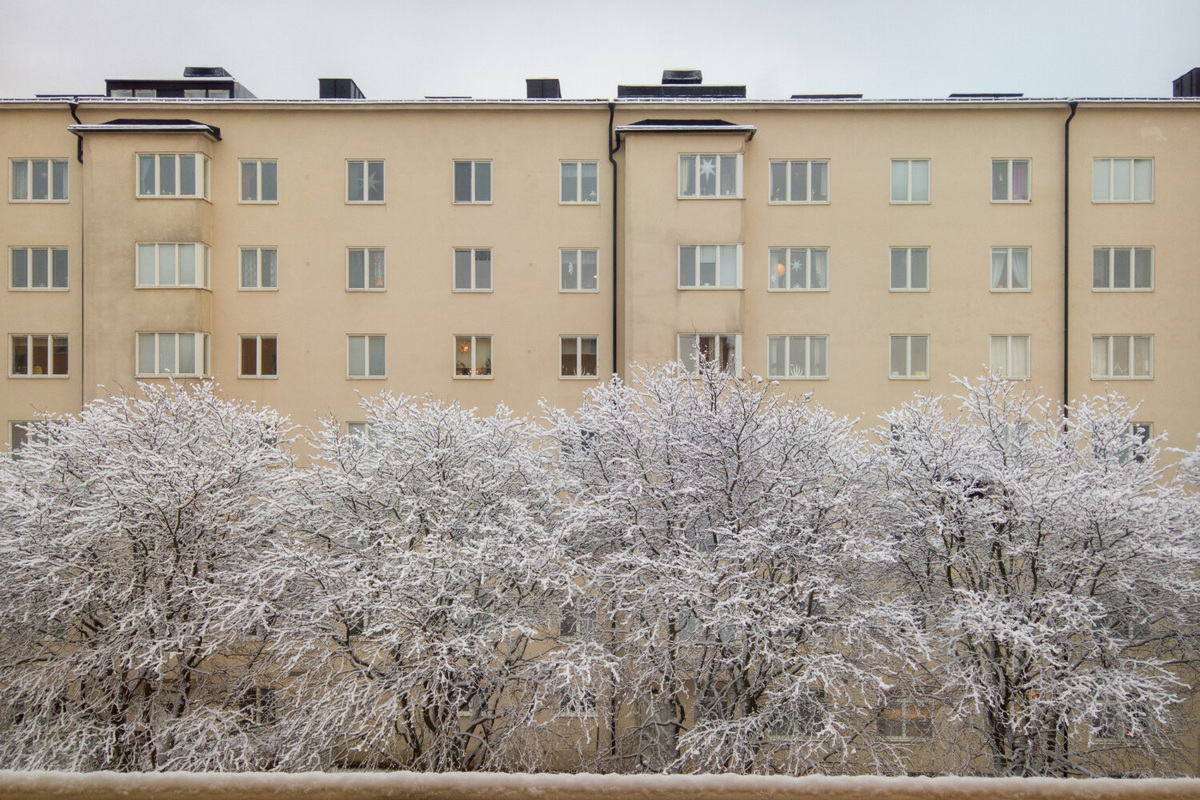     Москва забралась на «барическую гору»: погода и магнитные бури 26 февраля
