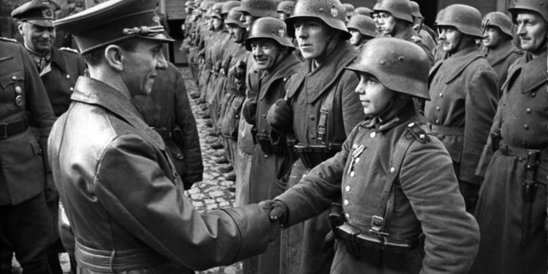 История одной из самых известных фотографий конца Второй мировой