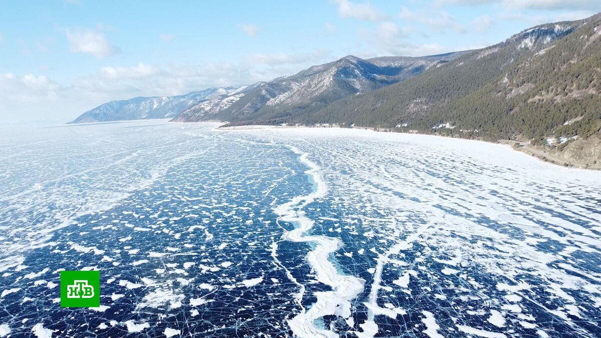    Найдены тела семи погибших на месте провала «буханки» под лед Байкала