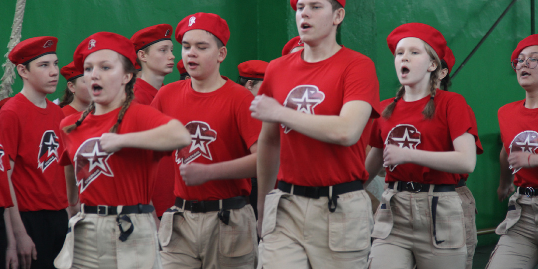 Юнармейцы показали выправку и стройность шага