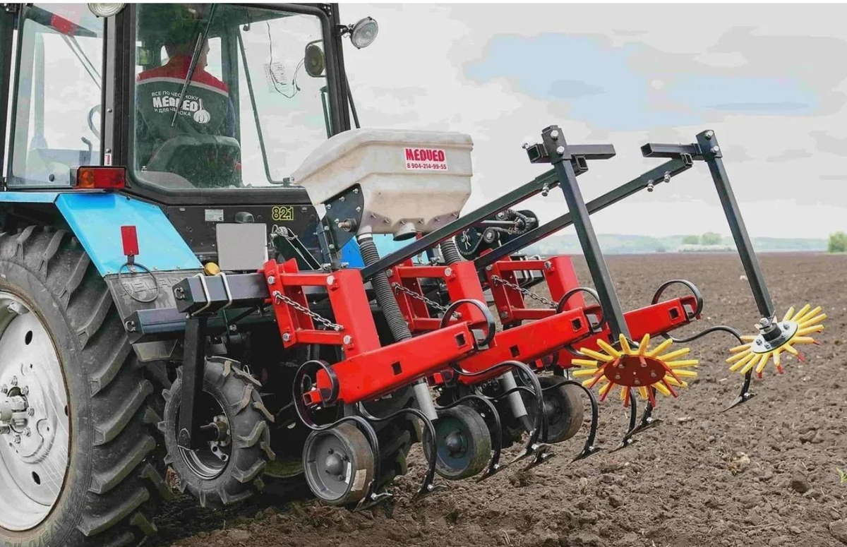 Пальчиковый культиватор МЕДВЕД