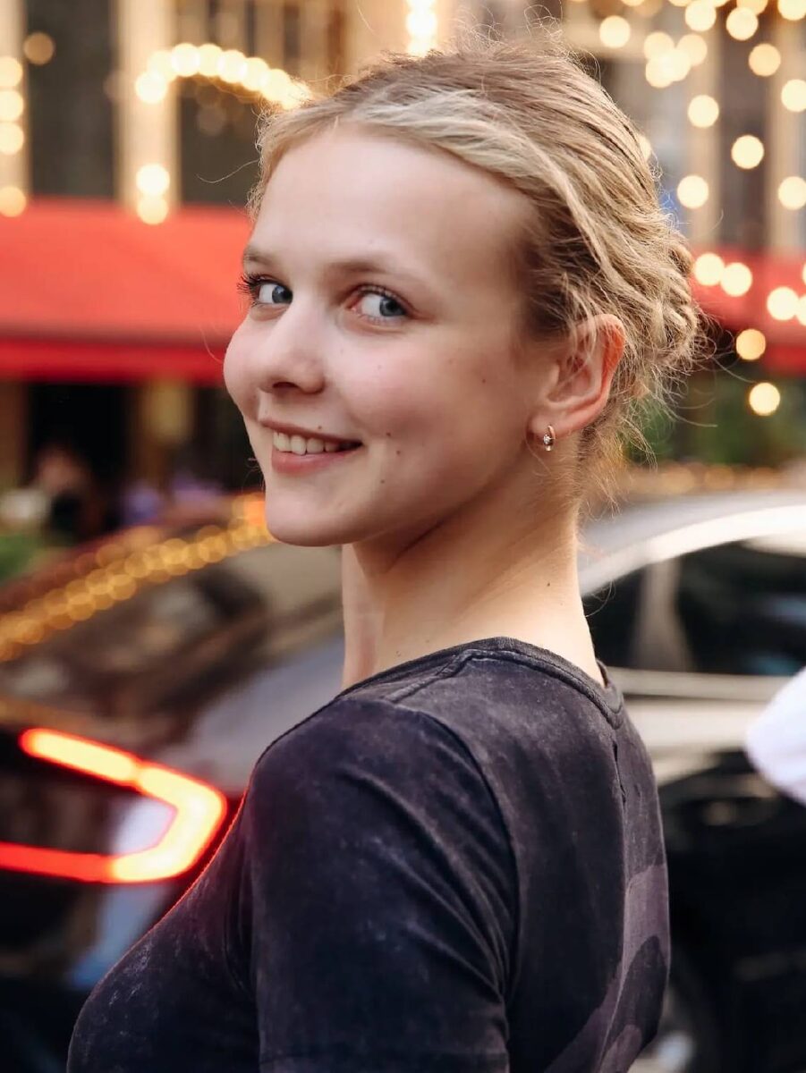    Анне Панкратовой понравился мир киноСоцсети Анны Панкратовой