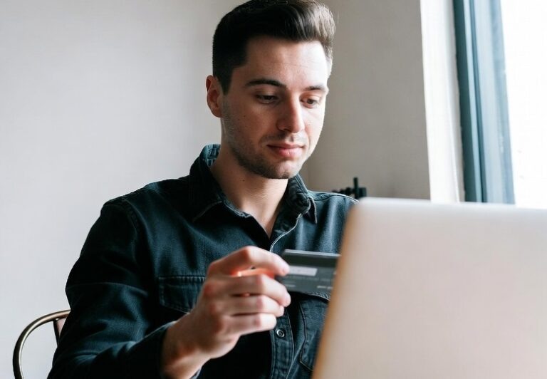    Почти 4 млн рублей перевели оренбуржцы мошенникам за неделю Оренбуржье