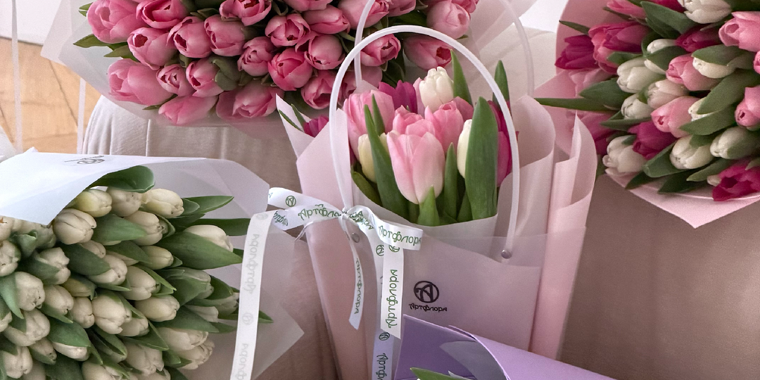 8 Марта без стереотипов: что подарить, если не хочешь дарить розы