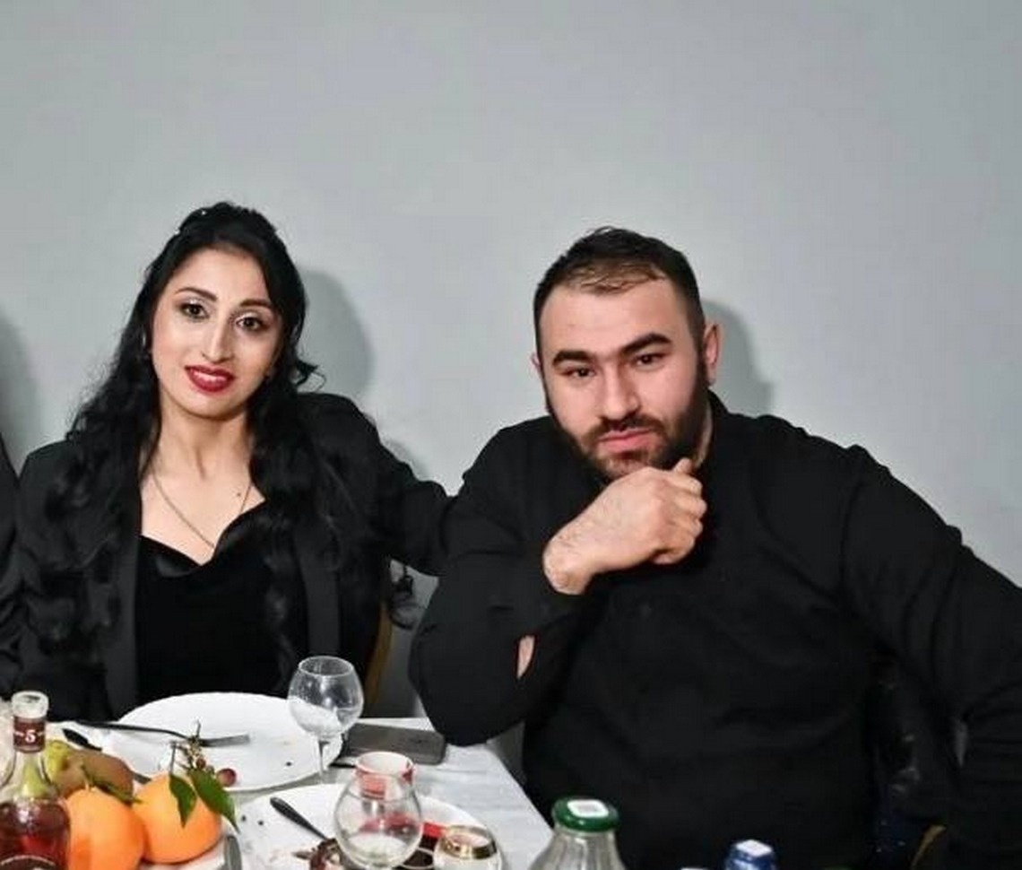 Молодые супруги-армяне Анжелика и Ван Мазманян чтут традиции и обычаи своих предков и в то же время, с детства проживая в наших краях, вместе с нами с радостью отмечают праздники, в том числе русскую Масленицу.