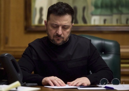    Зеленский с Трампом обсудили новую трёхстороннюю встречу и ПВО