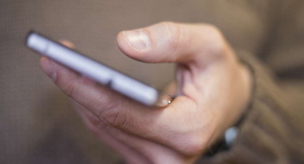 7 ошибок родителей, из-за которых взрослые дети не звонят: дело не в занятости, а в связи, которую вы теряли годами